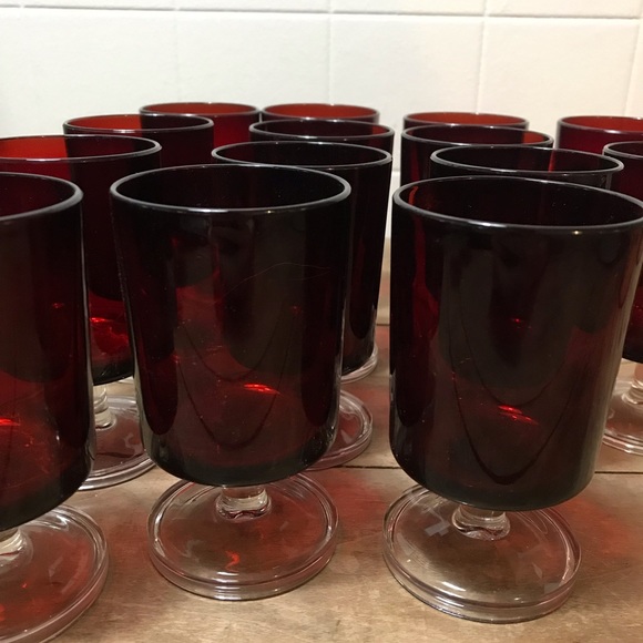 Vintage ruby glasses set of 6 - Picture 3 of 4
